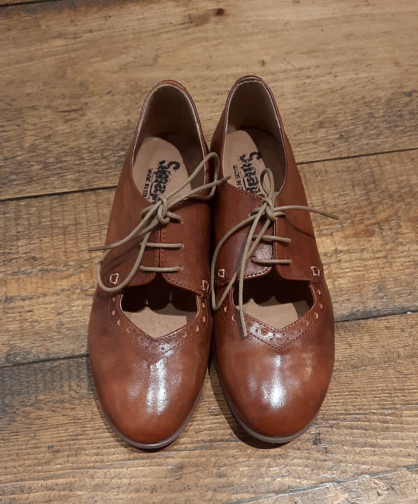 Stringata Cambridge