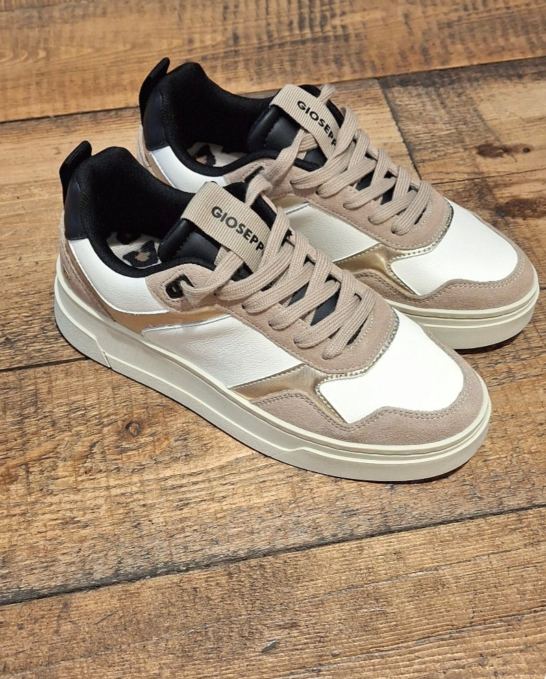 Sneakers Tuma