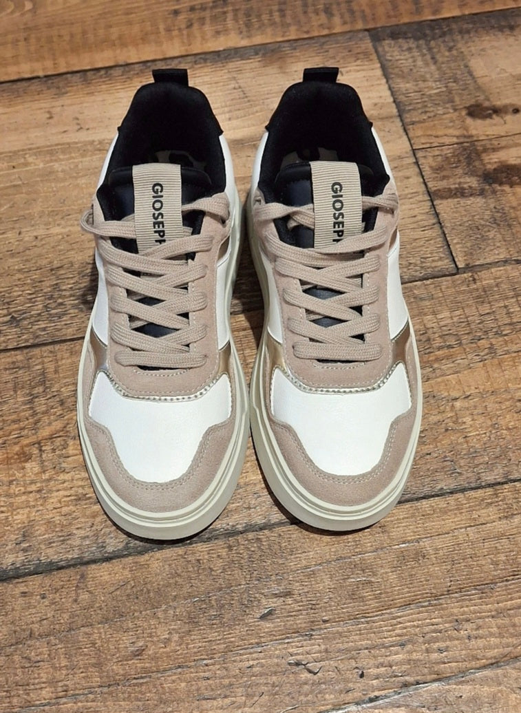 Sneakers Tuma