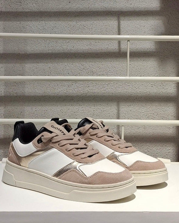 Sneakers Tuma