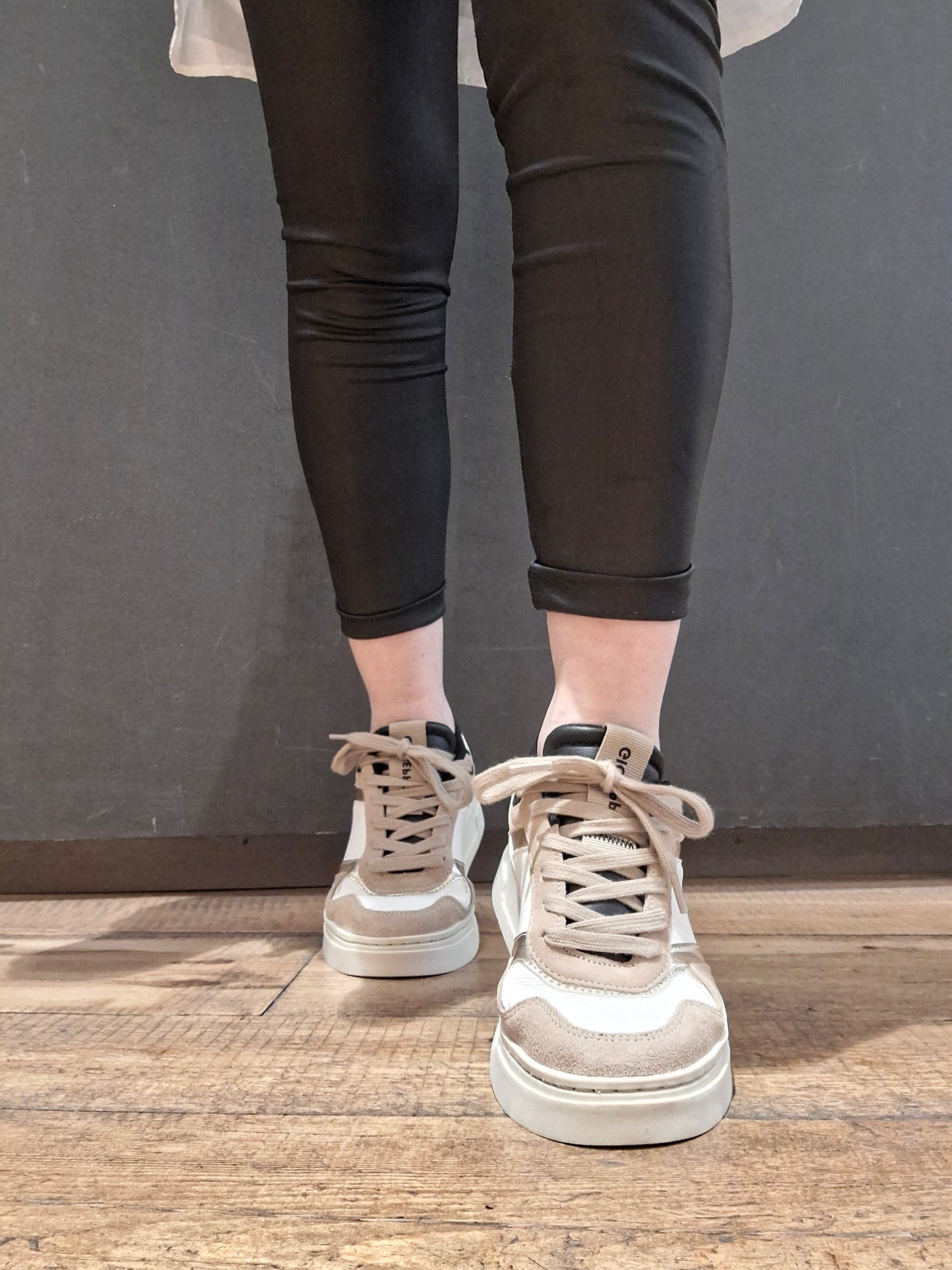 Sneakers Tuma