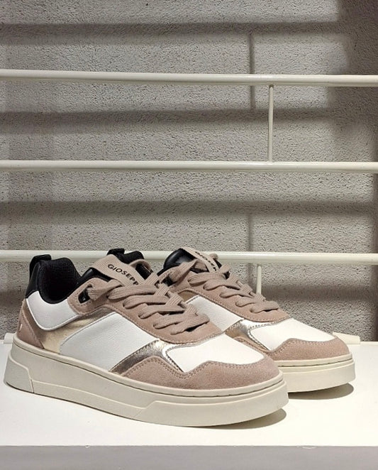 Sneakers Tuma